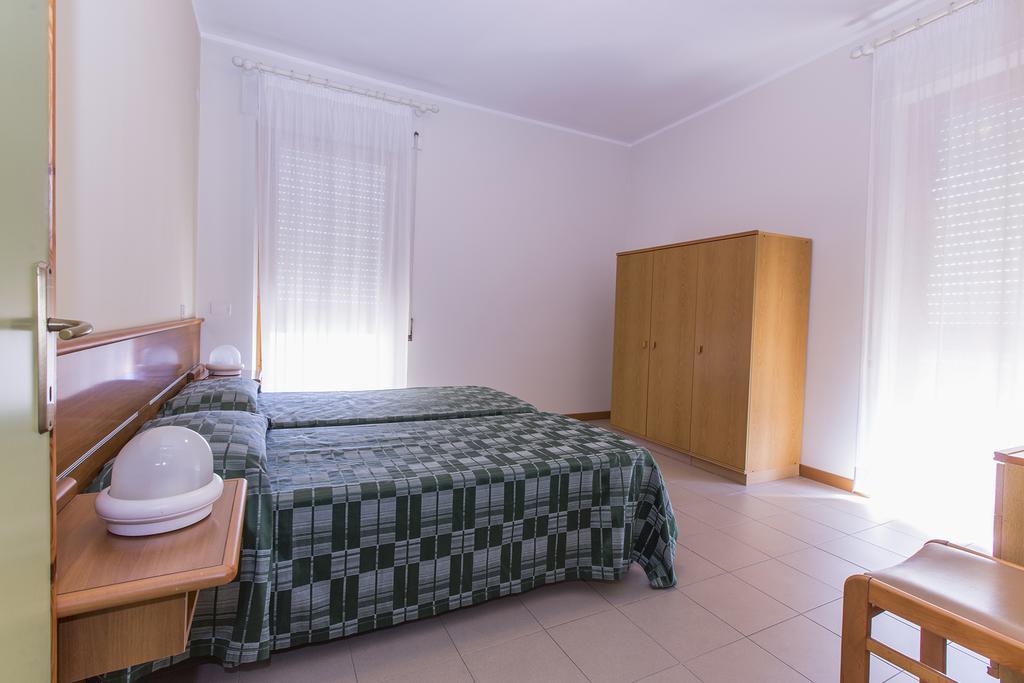 Hotel Ulivi E Palme