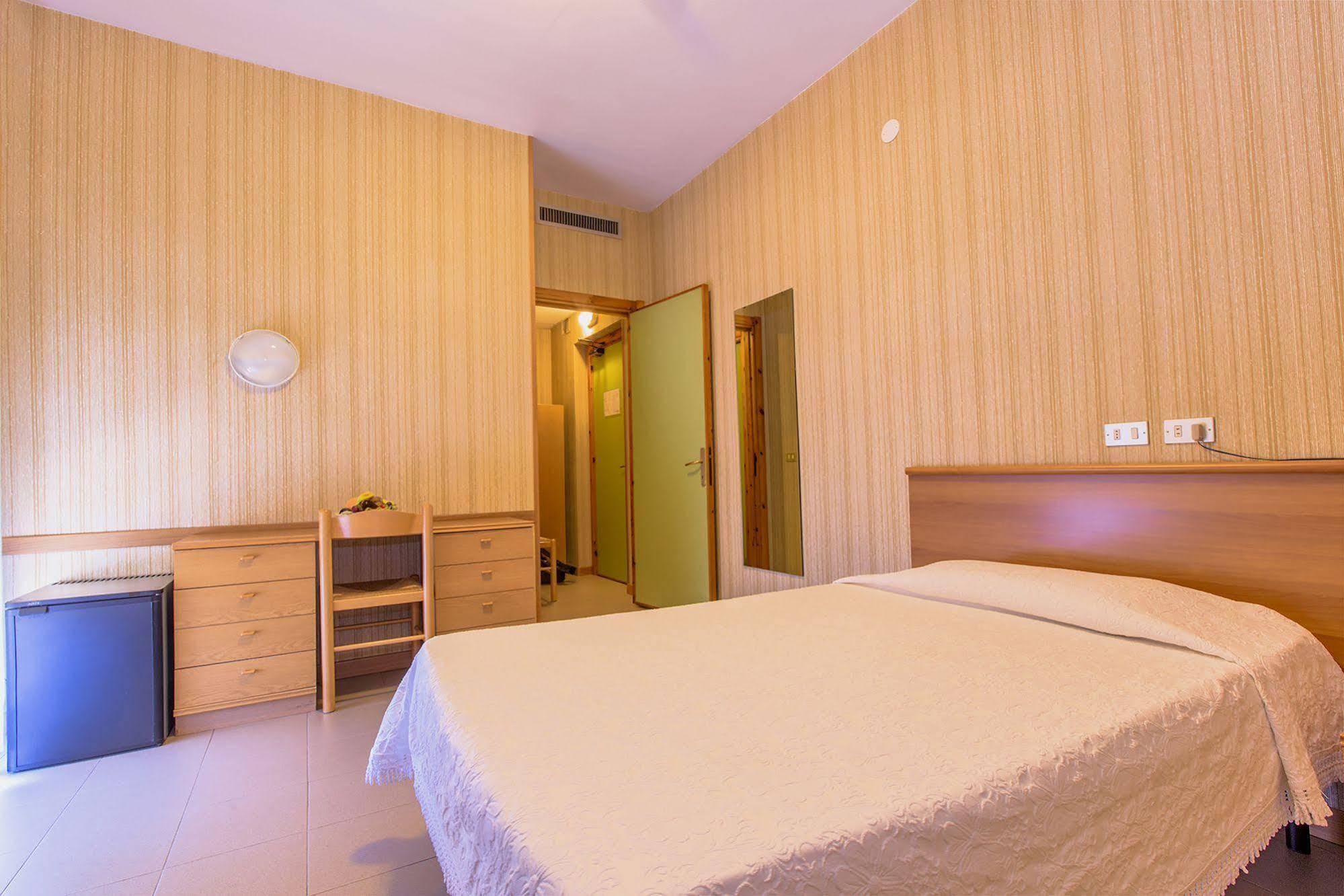 Ulivi E Palme Hotel